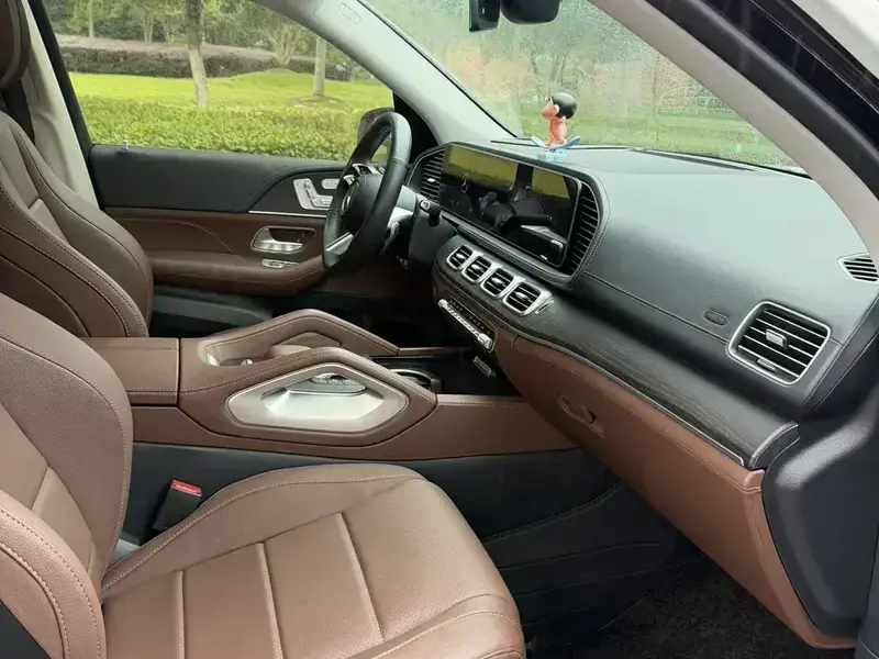 2024 Mercedes-Benz GLS с пробегом 30 000 км