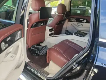 2023 Mercedes-Benz GLS с пробегом 8 500 км