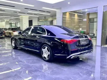 2025 Mercedes-Benz Maybach S-Класс с пробегом 9 700 км