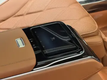 2025 Mercedes-Benz Maybach S-Класс с пробегом 17 700 км