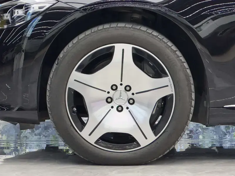 2025 Mercedes-Benz Maybach S-Класс с пробегом 17 700 км