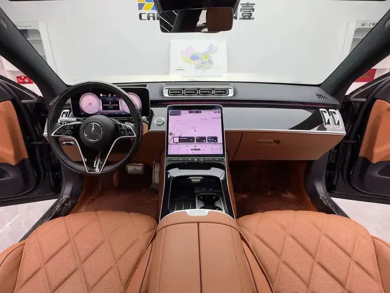 2025 Mercedes-Benz Maybach S-Класс с пробегом 17 700 км