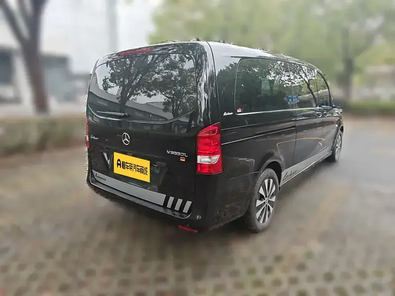 2023 Mercedes-Benz Vito с пробегом 33 400 км
