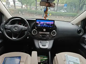 2023 Mercedes-Benz Vito с пробегом 33 400 км
