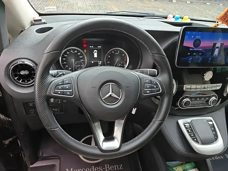 2023 Mercedes-Benz Vito с пробегом 33 400 км