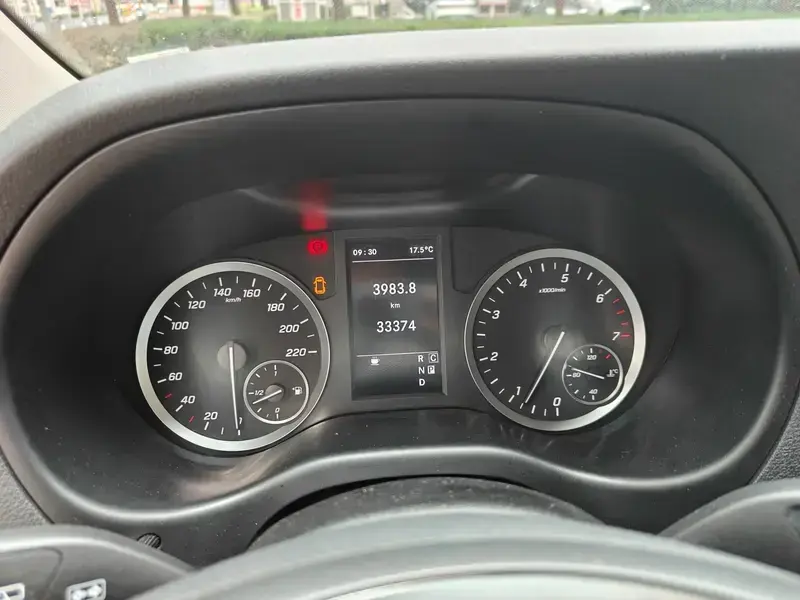 2023 Mercedes-Benz Vito с пробегом 33 400 км