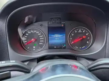 2024 Mercedes-Benz Vito с пробегом 7 900 км