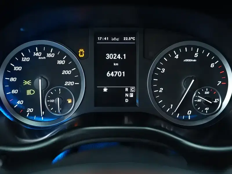 2021 Mercedes-Benz Vito с пробегом 64 000 км
