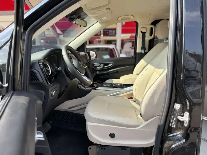 2024 Mercedes-Benz Vito с пробегом 15 000 км