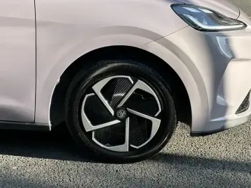 2026 MG 4 EV с пробегом 21 200 км