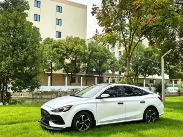 MG 5 Scorpio