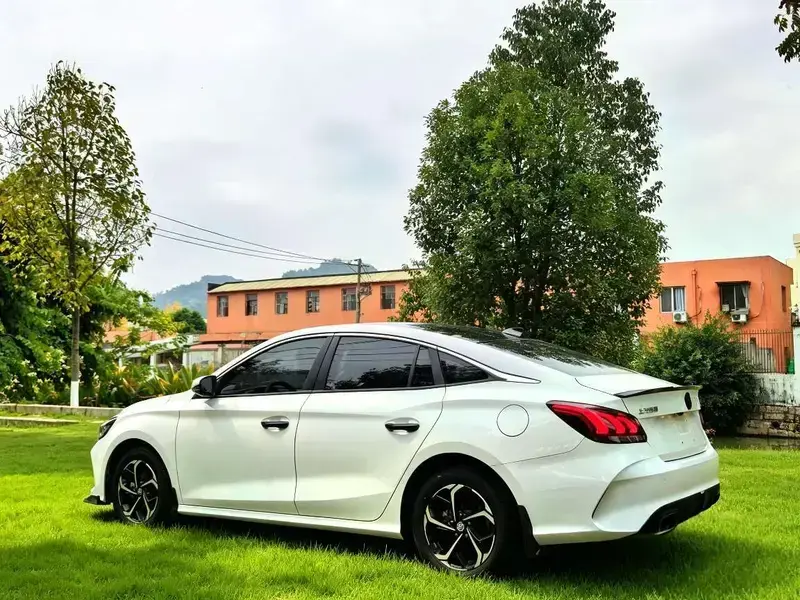 2022 MG 5 Scorpio с пробегом 18 000 км