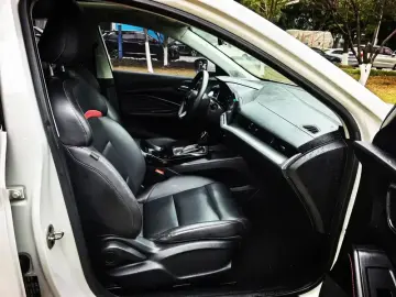 2022 MG 5 Scorpio с пробегом 18 000 км