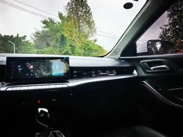 2022 MG 5 Scorpio с пробегом 18 000 км