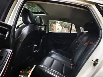 2022 MG 5 Scorpio с пробегом 18 000 км