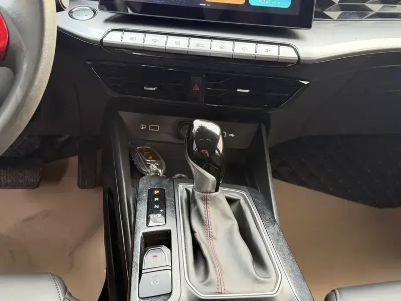 2023 MG 5 Scorpio с пробегом 38 000 км