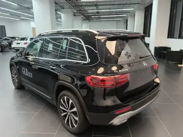 2025 Mercedes-Benz GLB с пробегом 9 400 км