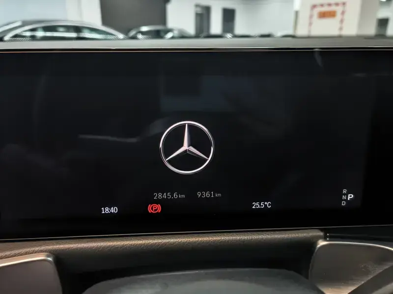 2025 Mercedes-Benz GLB с пробегом 9 400 км