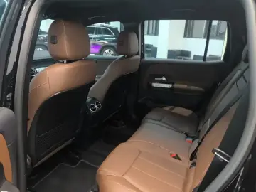 2025 Mercedes-Benz GLB с пробегом 9 400 км