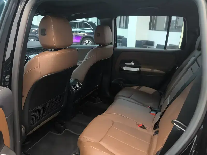 2025 Mercedes-Benz GLB с пробегом 9 400 км