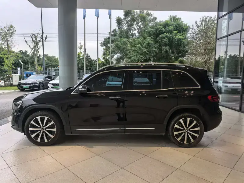 2025 Mercedes-Benz GLB с пробегом 13 000 км