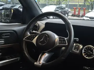 2025 Mercedes-Benz GLB с пробегом 13 000 км