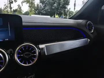 2025 Mercedes-Benz GLB с пробегом 13 000 км