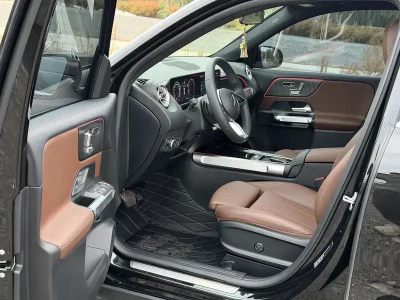 2024 Mercedes-Benz GLB с пробегом 21 000 км