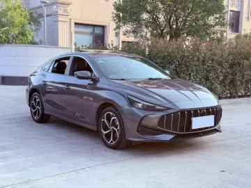 2025 MG 5 с пробегом 20 000 км
