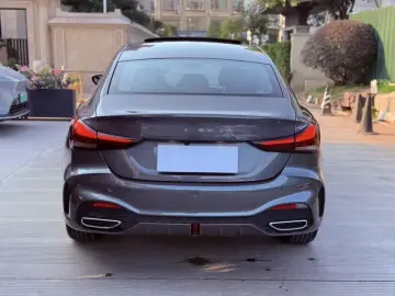 2025 MG 5 с пробегом 20 000 км