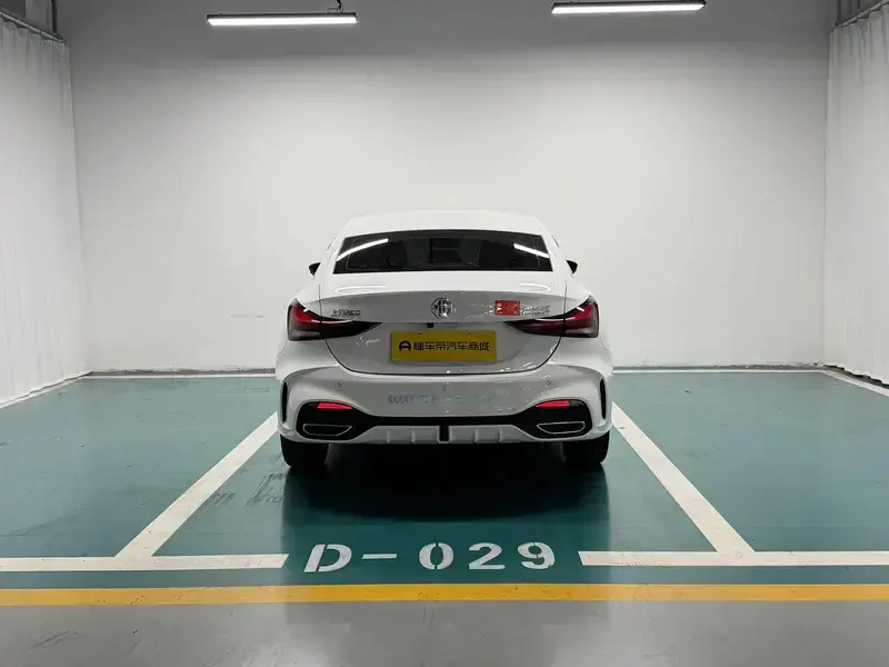 2026 MG 5 с пробегом 7 400 км