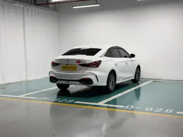 2026 MG 5 с пробегом 7 400 км