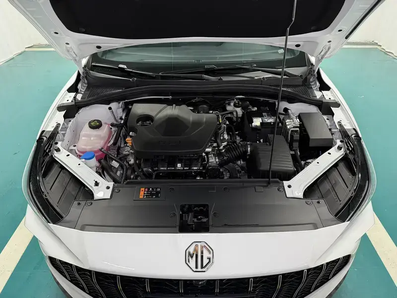 2026 MG 5 с пробегом 7 400 км