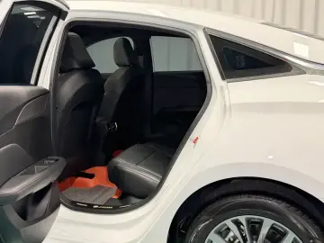 2026 MG 5 с пробегом 7 400 км