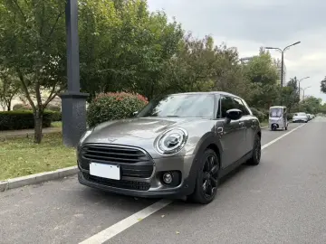 2021 Mini Clubman с пробегом 29 000 км