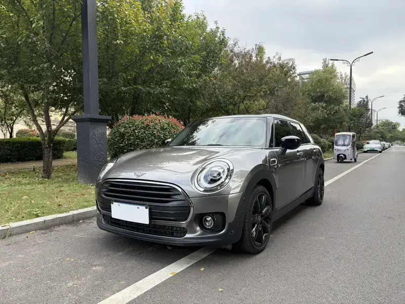 2021 Mini Clubman с пробегом 29 000 км