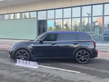 2022 Mini Clubman с пробегом 29 000 км