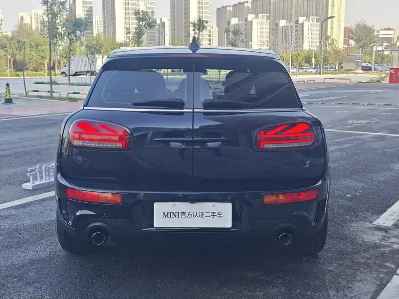 2022 Mini Clubman с пробегом 29 000 км