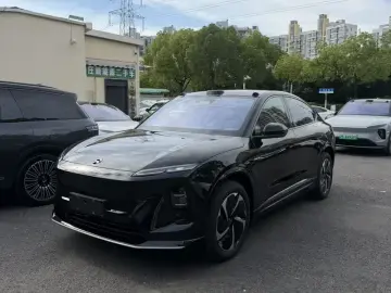 Nio EC6