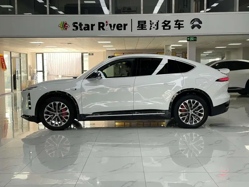 2025 Nio EC6 с пробегом 12 000 км