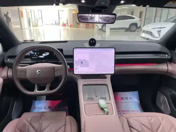 2025 Nio EC6 с пробегом 12 000 км
