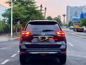 2025 Nissan X-Trail с пробегом 8 000 км