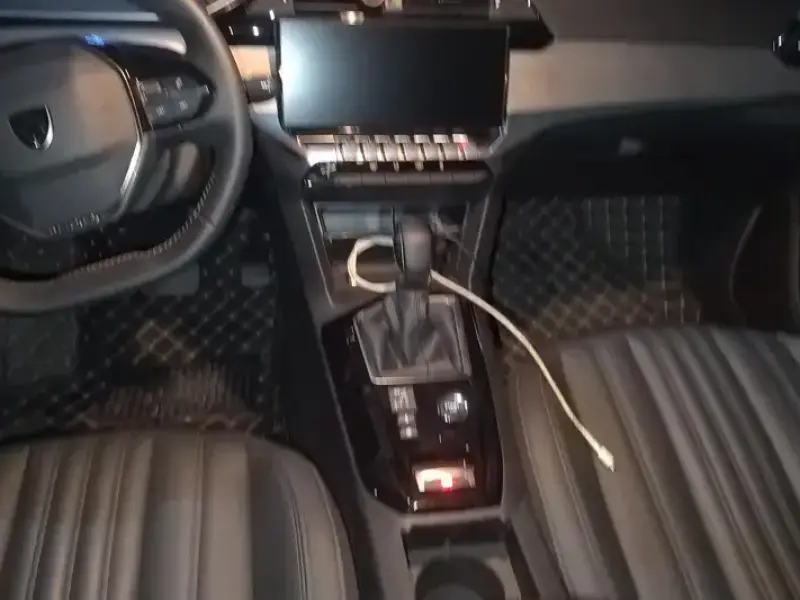 2024 Peugeot 408 с пробегом 14 000 км