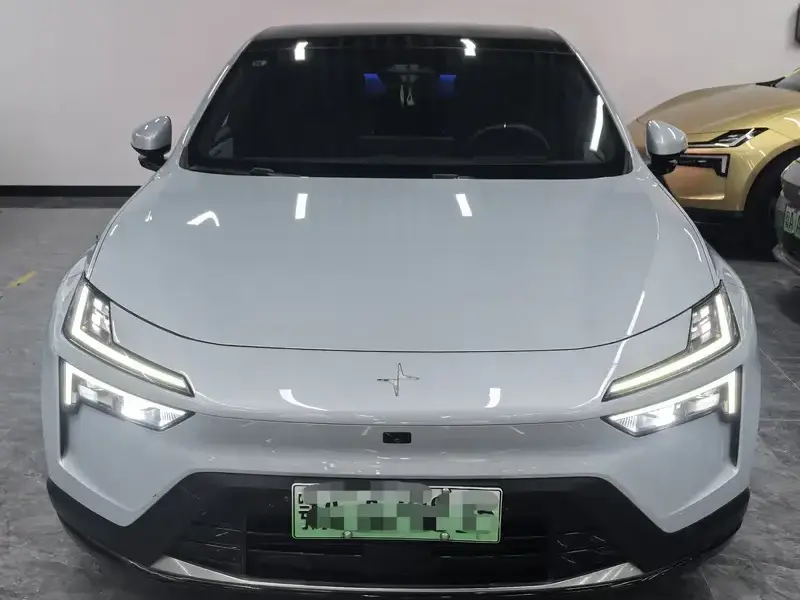 2023 Polestar 4 с пробегом 68 000 км