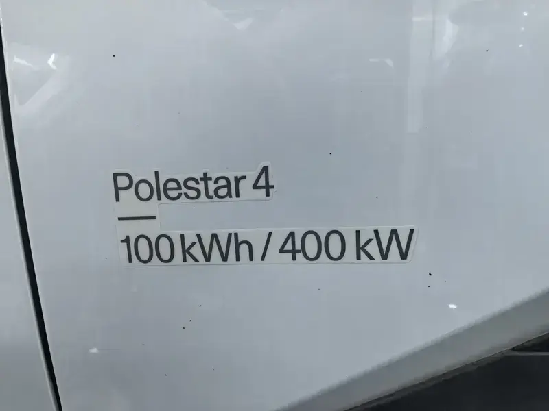 2023 Polestar 4 с пробегом 68 000 км