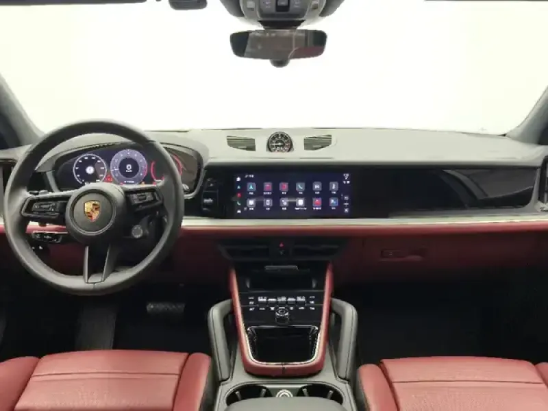 2025 Porsche Cayenne с пробегом 13 500 км