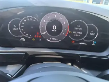 2025 Porsche Cayenne с пробегом 13 500 км