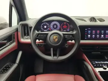 2025 Porsche Cayenne с пробегом 13 500 км