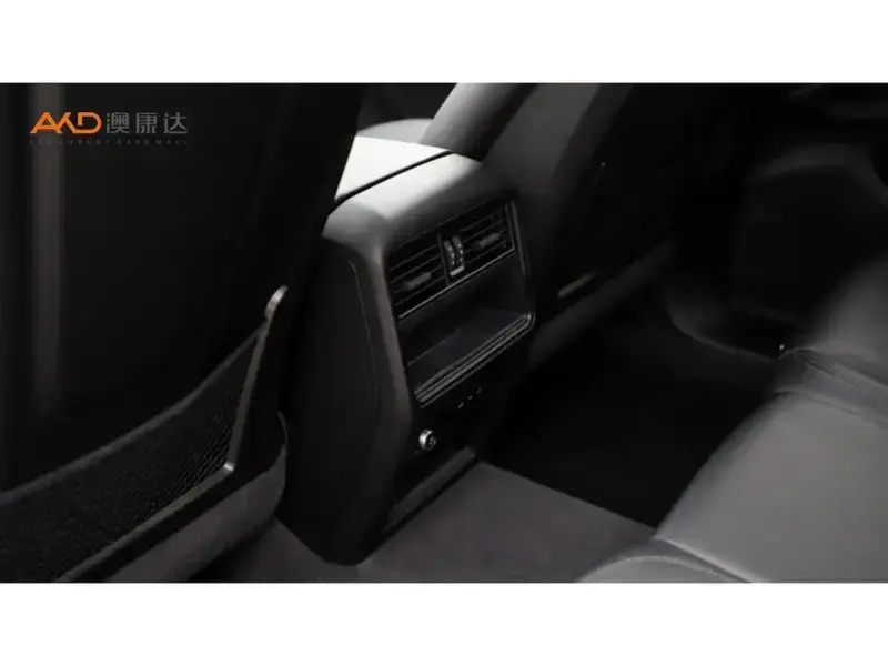 2025 Porsche Cayenne с пробегом 13 900 км