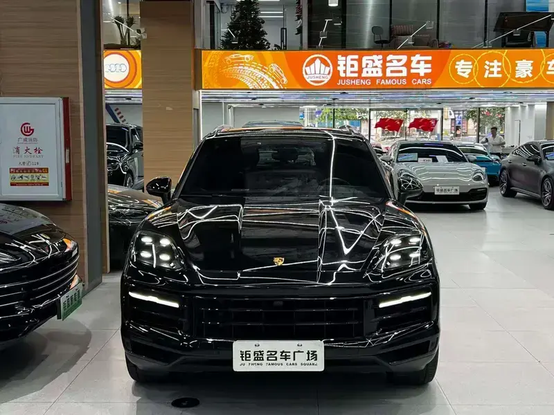 2024 Porsche Cayenne с пробегом 40 000 км